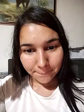 Snapshot of Merliah_1 chatting on February 13, 2026, 11:01 pm Merliah 1 online show from February 13, 2026, 11:01 pm