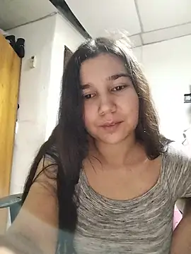 Snapshot of Merliah_1 chatting on July 3, 2026, 5:58 am Merliah 1 online show from July 3, 2026, 5:58 am