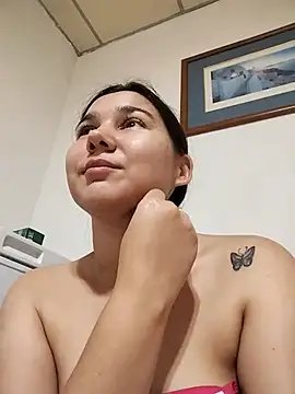 Snapshot of Merliah_1 chatting on July 9, 2026, 12:42 pm Merliah 1 online show from July 9, 2026, 12:42 pm