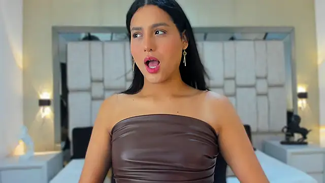 Snapshot of ValeryCooper18 chatting on February 16, 2026, 6:48 pm ValeryCooper18 online show from February 16, 2026, 6:48 pm