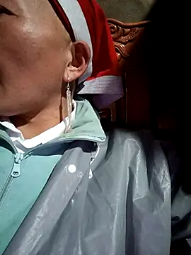 Snapshot of baby_112233 chatting on February 24, 2026, 11:30 am baby 112233 online show from February 24, 2026, 11:30 am