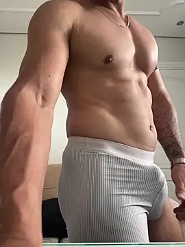 pbocam online show from April 15, 2026, 6:15 pm