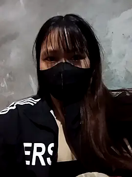 Snapshot of Small_flower1 chatting on January 31, 2026, 9:13 pm Small flower1 online show from January 31, 2026, 9:13 pm