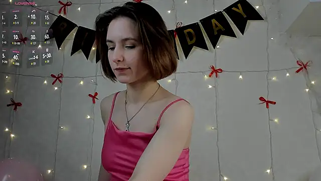 Snapshot of VelvetCaress chatting on March 7, 2026, 9:39 am VelvetCaress online show from March 7, 2026, 9:39 am