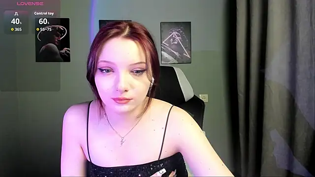 Snapshot of AuroraKane chatting on March 27, 2026, 6:18 pm AuroraKane online show from March 27, 2026, 6:18 pm