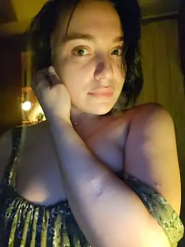 Snapshot of HotDevilGirl_ chatting on February 8, 2026, 4:10 pm HotDevilGirl online show from February 8, 2026, 4:10 pm