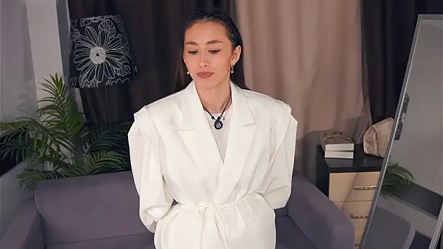 Snapshot of DeliaPesta chatting on February 2, 2026, 4:27 pm DeliaPesta online show from February 2, 2026, 4:27 pm