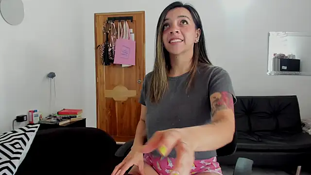 Ana-Spencer online show from April 14, 2026, 2:45 pm