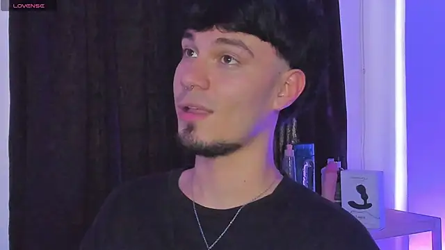 manu  05 online show from May 13, 2026, 8:06 pm