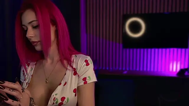 Snapshot of KaylieRosse chatting on February 21, 2026, 6:20 pm KaylieRosse online show from February 21, 2026, 6:20 pm