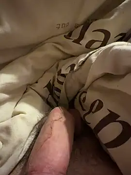 twankletoes1234 online show from April 3, 2026, 9:35 pm