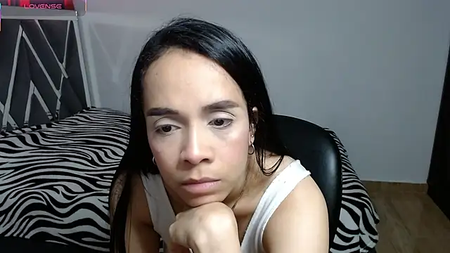 paula lopez   online show from April 3, 2026, 10:08 pm