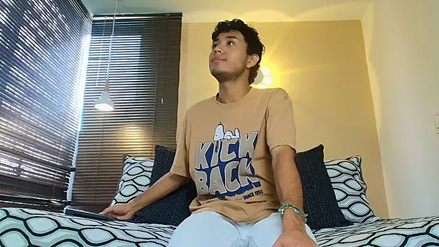 Damon Salvarote S online show from April 8, 2026, 4:29 pm