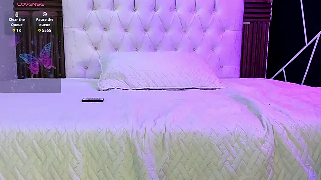 shaden  online show from April 14, 2026, 8:04 pm