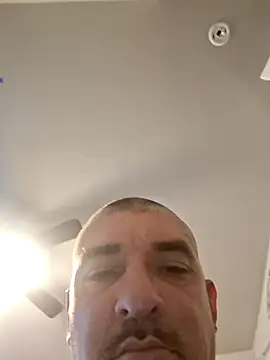 Snapshot of kloudmycock chatting on February 1, 2026, 3:38 am kloudmycock online show from February 1, 2026, 3:38 am