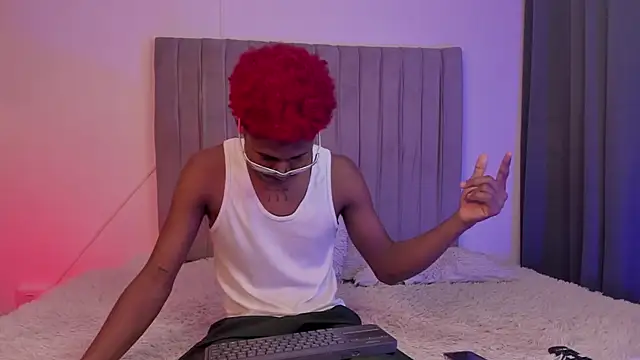 im oleiderr online show from April 23, 2026, 7:49 pm