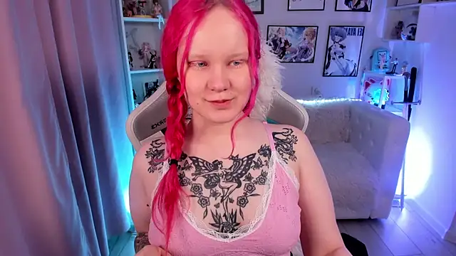 Snapshot of AnnieVibe chatting on May 29, 2026, 5:33 pm AnnieVibe online show from May 29, 2026, 5:33 pm