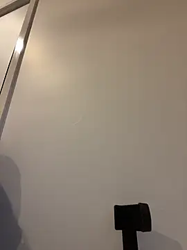 Snapshot of D_7ex chatting on April 16, 2026, 12:28 pm D 7ex online show from April 16, 2026, 12:28 pm