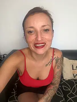 Snapshot of Cherryboom20 chatting on February 12, 2026, 10:05 pm Cherryboom20 online show from February 12, 2026, 10:05 pm