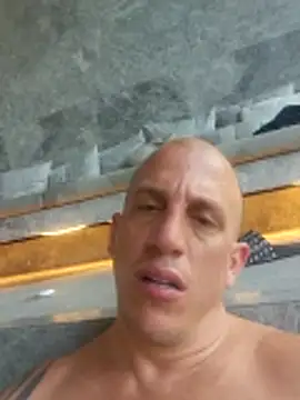 Snapshot of superhotpapi chatting on February 2, 2026, 5:44 pm superhotpapi online show from February 2, 2026, 5:44 pm