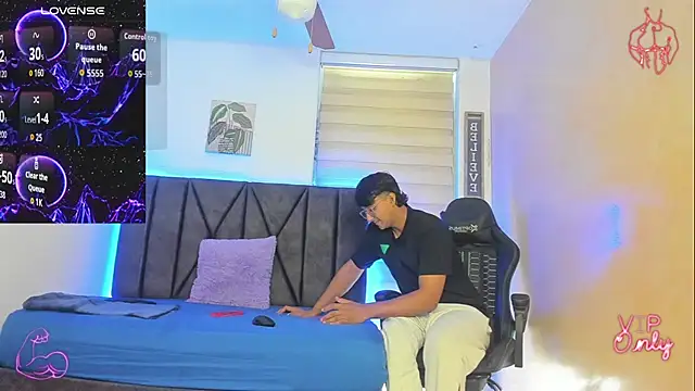 StellayDrake online show from February 24, 2026, 1:42 pm