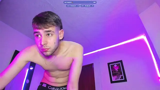 PapiNoha69 online show from April 7, 2026, 2:23 am