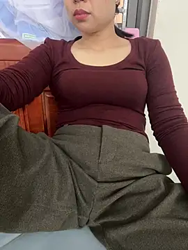 Yinini online show from March 14, 2026, 2:28 am