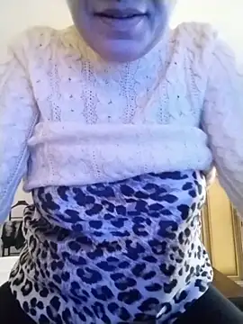 Snapshot of oxavector chatting on February 20, 2026, 8:49 am oxavector online show from February 20, 2026, 8:49 am