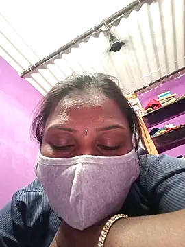 Snapshot of Tamil_Hot_Nisha chatting on March 1, 2026, 7:54 am Tamil Hot Nisha online show from March 1, 2026, 7:54 am