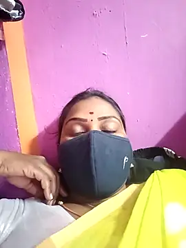Tamil Hot Nisha online show from May 1, 2026, 5:17 pm
