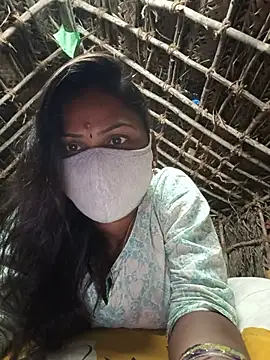 Tamil Hot Nisha online show from May 17, 2026, 7:43 pm
