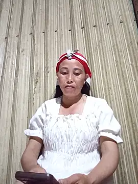 lena-cute online show from May 16, 2026, 12:48 pm