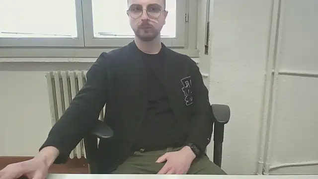 ItalianAlex online show from March 11, 2026, 1:50 pm