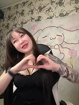 Snapshot of YukiiTYAN chatting on February 24, 2026, 3:32 pm YukiiTYAN online show from February 24, 2026, 3:32 pm