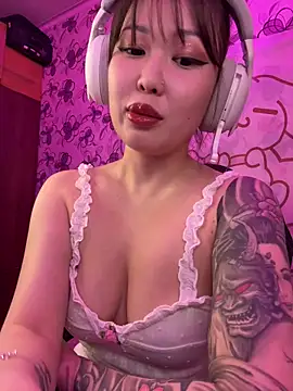 Snapshot of YukiiTYAN chatting on March 14, 2026, 6:13 pm YukiiTYAN online show from March 14, 2026, 6:13 pm