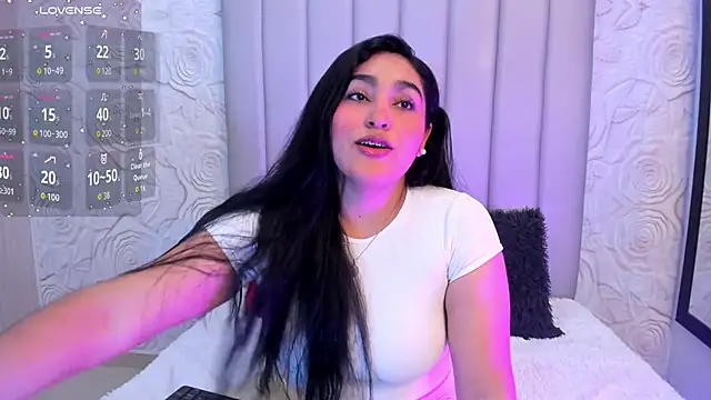 Snapshot of Lya_dubois_ chatting on February 13, 2026, 8:49 pm Lya dubois online show from February 13, 2026, 8:49 pm