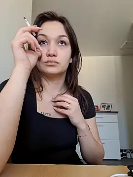 Snapshot of RoxyWeb18 chatting on March 3, 2026, 9:48 am RoxyWeb18 online show from March 3, 2026, 9:48 am