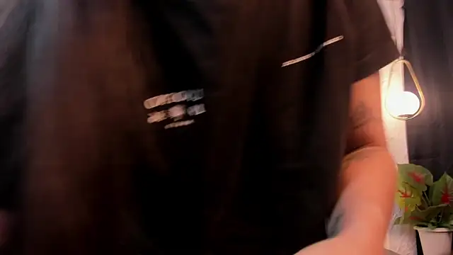 violet scott  online show from March 5, 2026, 10:11 am