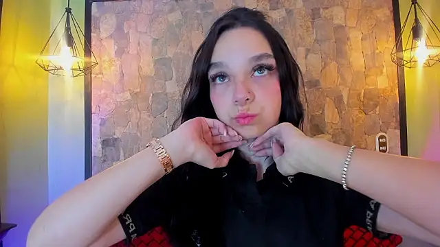 Elizabeth Ferrer online show from March 6, 2026, 12:23 pm