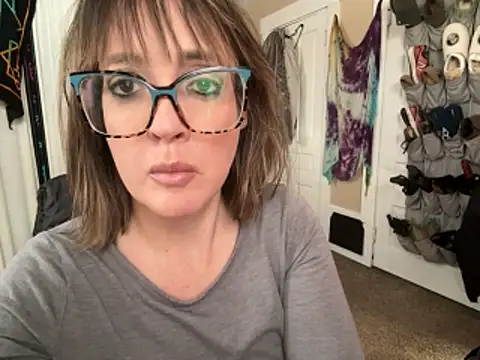 Snapshot of BrookiesLife chatting on February 16, 2026, 7:54 pm BrookiesLife online show from February 16, 2026, 7:54 pm