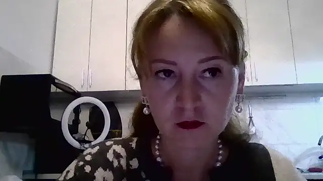 Snapshot of LanaBananaa_ chatting on February 24, 2026, 9:02 pm LanaBananaa online show from February 24, 2026, 9:02 pm