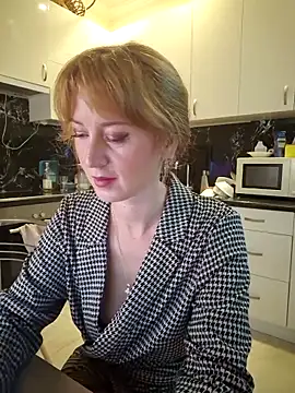Snapshot of LanaBananaa_ chatting on April 24, 2026, 9:50 pm LanaBananaa online show from April 24, 2026, 9:50 pm