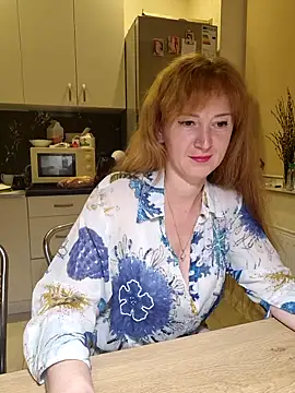 Snapshot of LanaBananaa_ chatting on May 18, 2026, 9:20 pm LanaBananaa online show from May 18, 2026, 9:20 pm