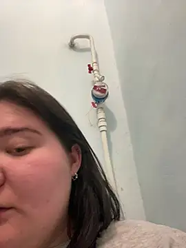 AngelKiras online show from February 5, 2026, 5:56 am