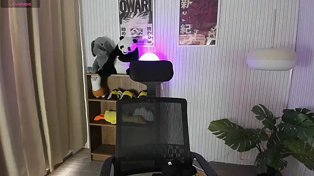 Laukyubey1 online show from March 24, 2026, 8:03 pm