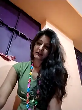 Snapshot of Ayesharani1 chatting on February 3, 2026, 9:42 pm Ayesharani1 online show from February 3, 2026, 9:42 pm