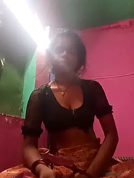 Snapshot of Cut_ikina chatting on February 9, 2026, 11:53 pm Cut ikina online show from February 9, 2026, 11:53 pm