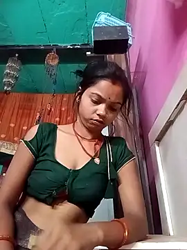 Snapshot of Cut_ikina chatting on April 28, 2026, 11:10 pm Cut ikina online show from April 28, 2026, 11:10 pm