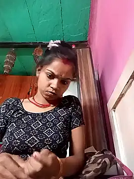 Snapshot of Cut_ikina chatting on May 18, 2026, 8:42 am Cut ikina online show from May 18, 2026, 8:42 am
