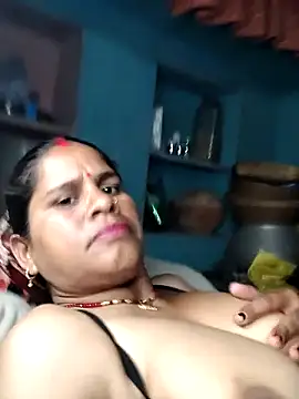 Snapshot of Hot_kiran4 chatting on March 3, 2026, 8:42 am Hot kiran4 online show from March 3, 2026, 8:42 am